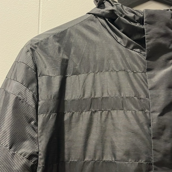 Calvin Klein Windbreaker rain jacket - Picture 3 of 7